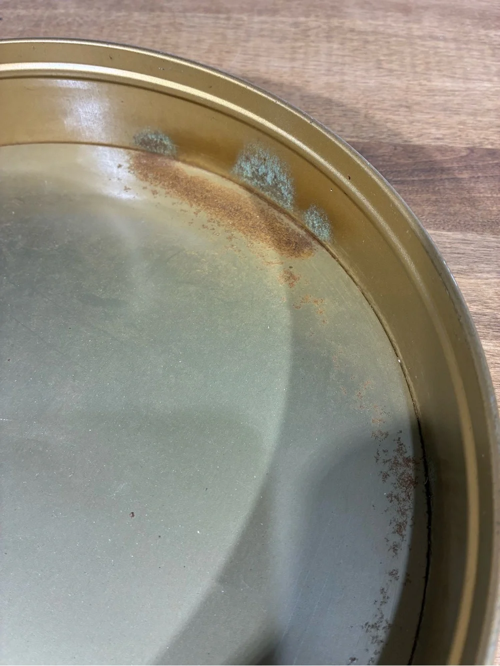 N/A vintage round